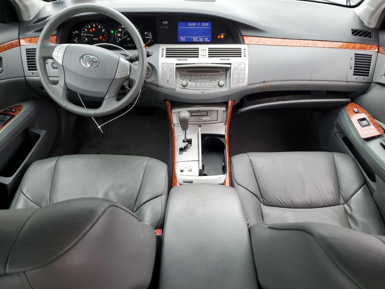 2006 Toyota Avalon - Image 8