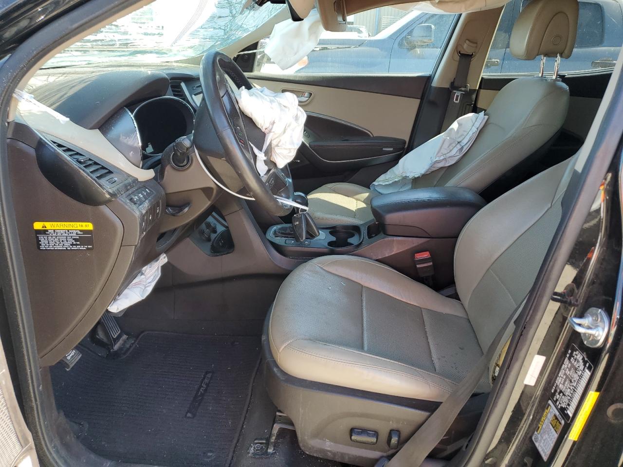2017 Hyundai Santa Fe - Image 7