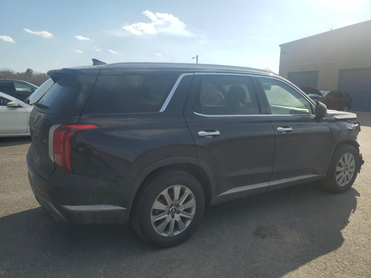 2024 Hyundai Palisade - Image 3