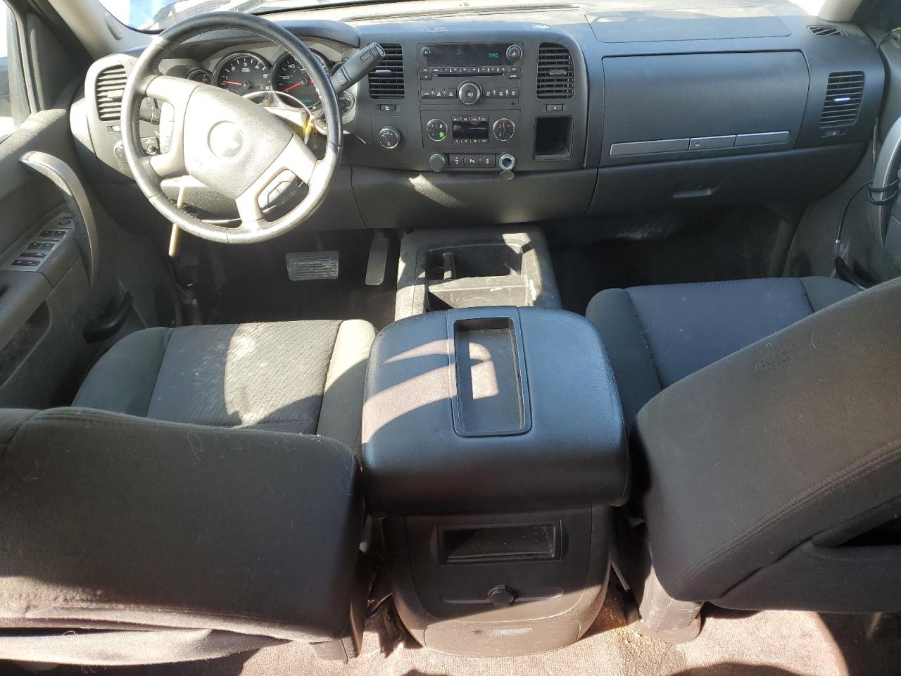 2013 Chevrolet Silverado - Image 8