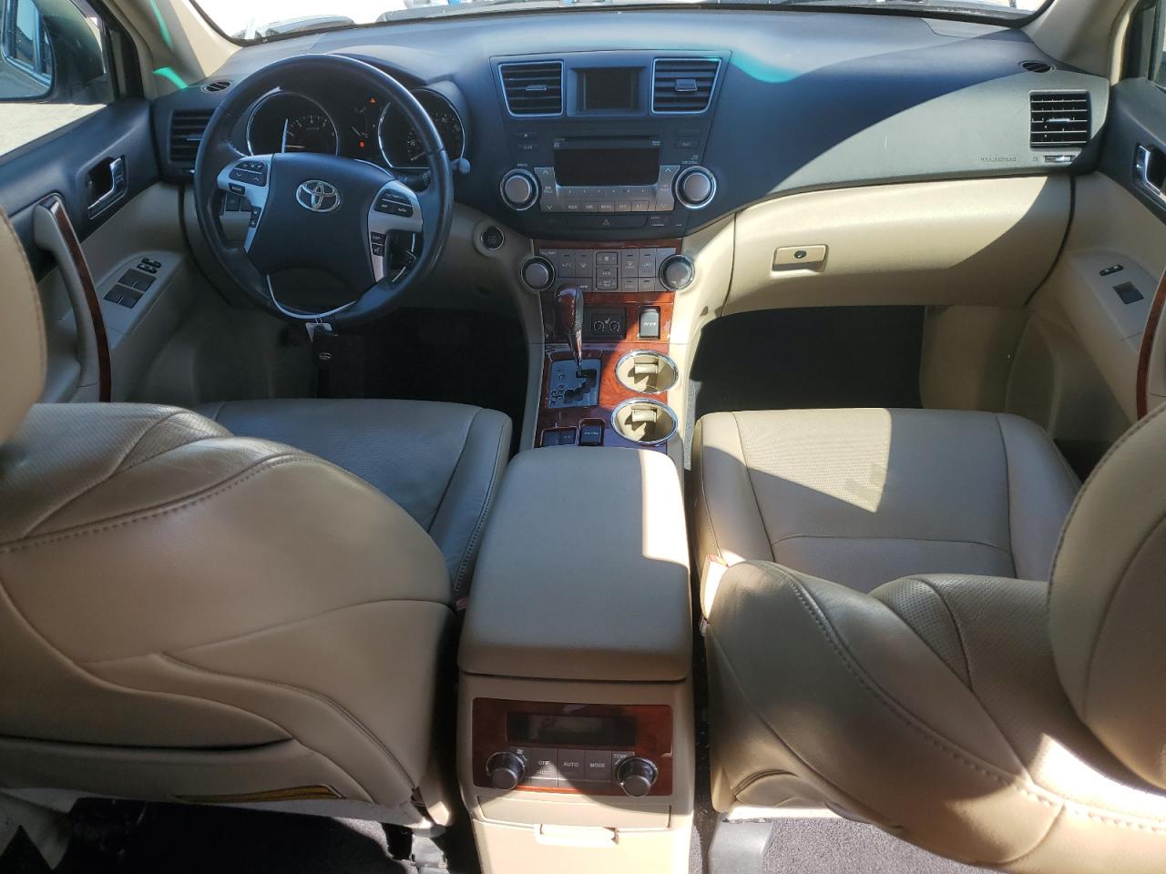 2012 Toyota Highlander - Image 8