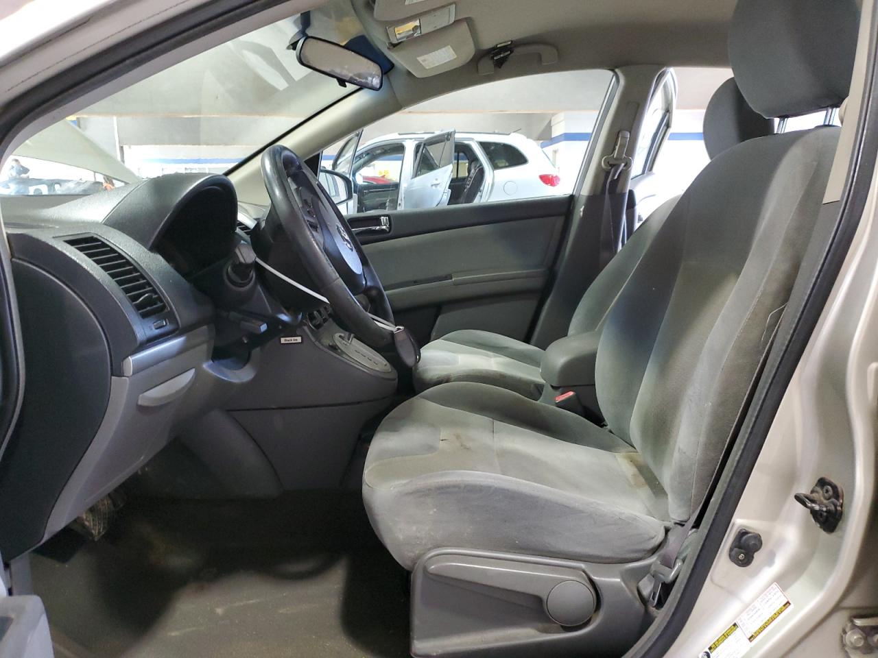 2009 Nissan Sentra - Image 7