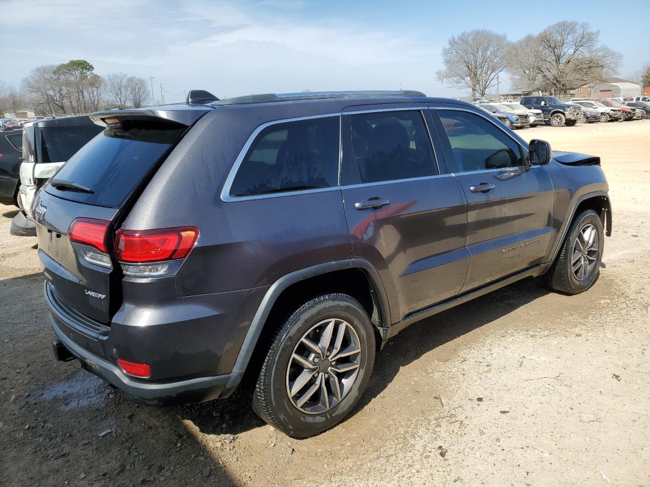 2020 Jeep Grand Cherokee - Image 3