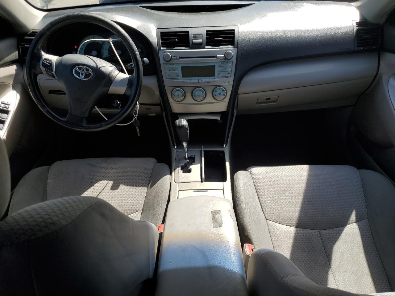 2009 Toyota Camry - Image 8