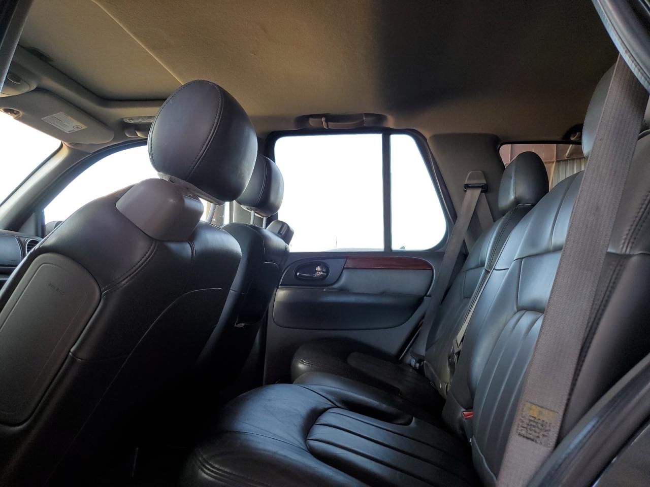 2003 GMC Envoy - Image 11