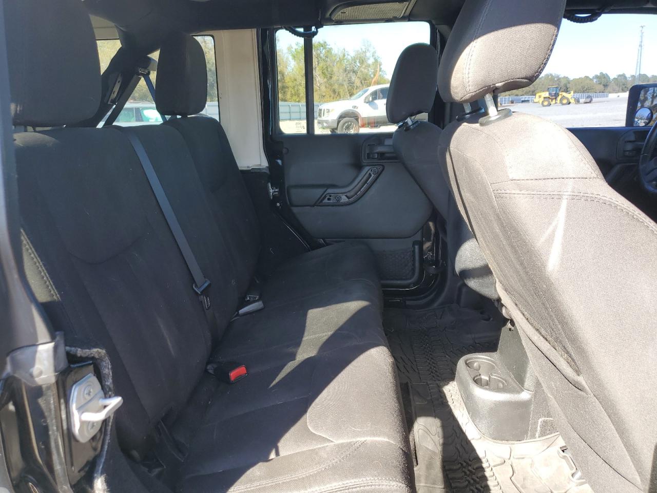 2015 Jeep Wrangler - Image 10