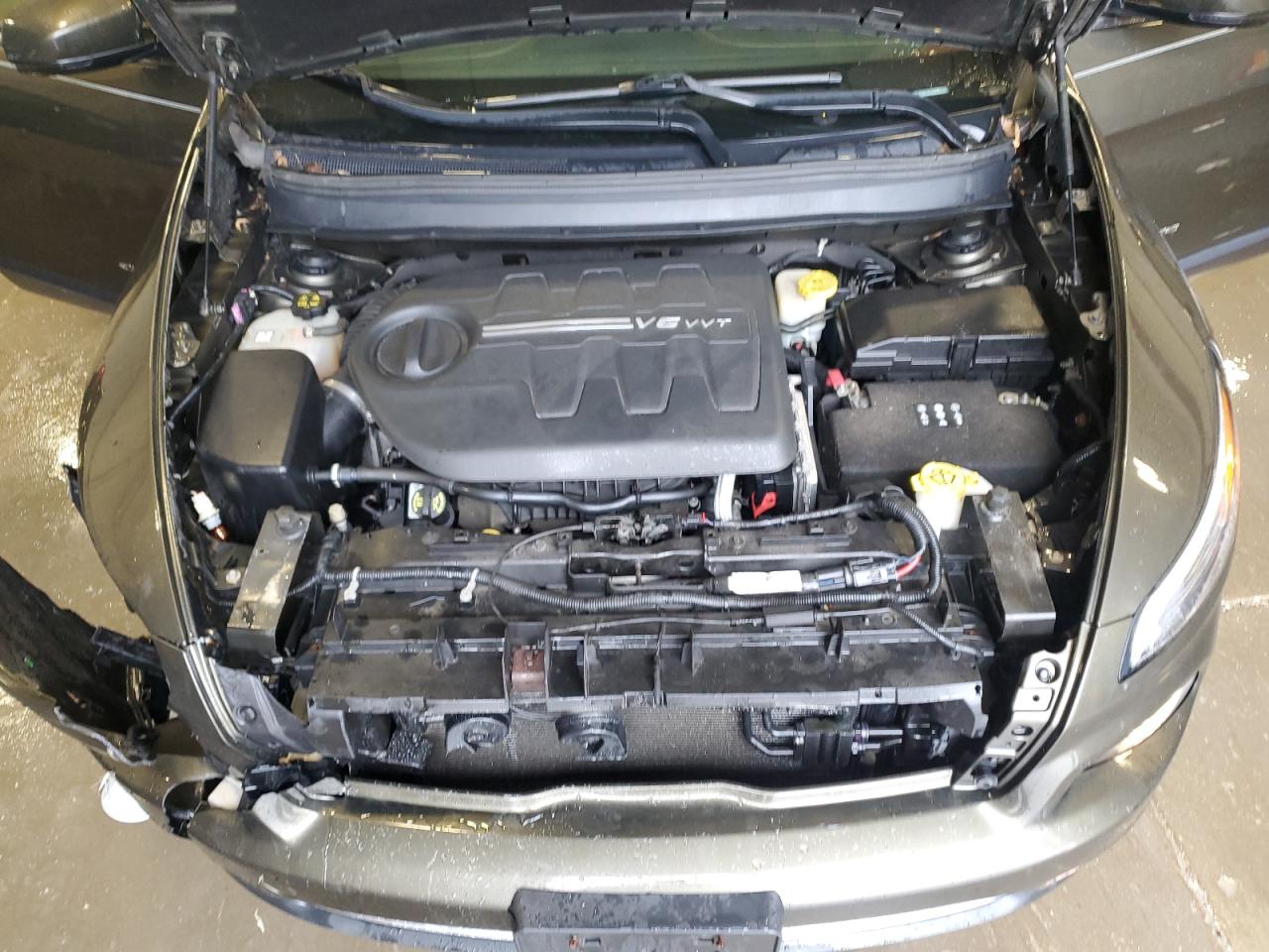2014 Jeep Grand Cherokee - Image 12