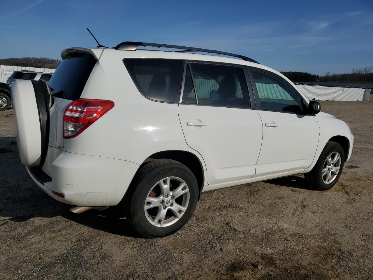 2012 Toyota RAV 4 - Image 3