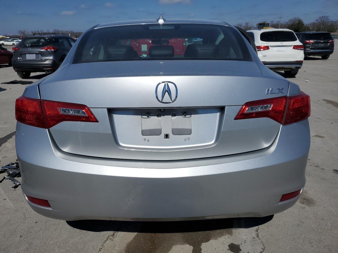 2014 Acura ILX - Image 6