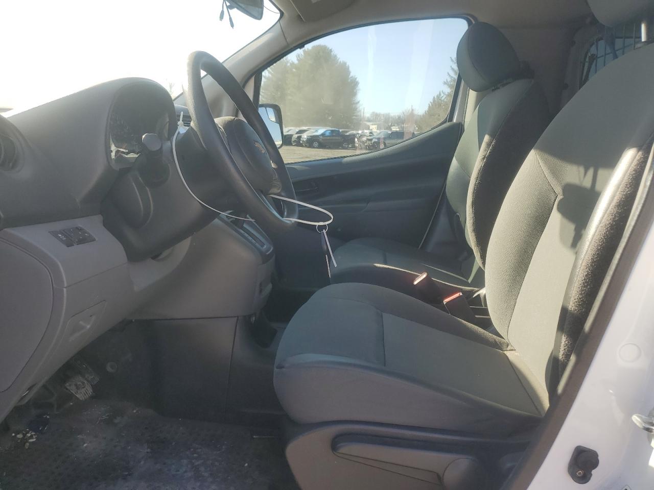 2015 Chevrolet Express - Image 7