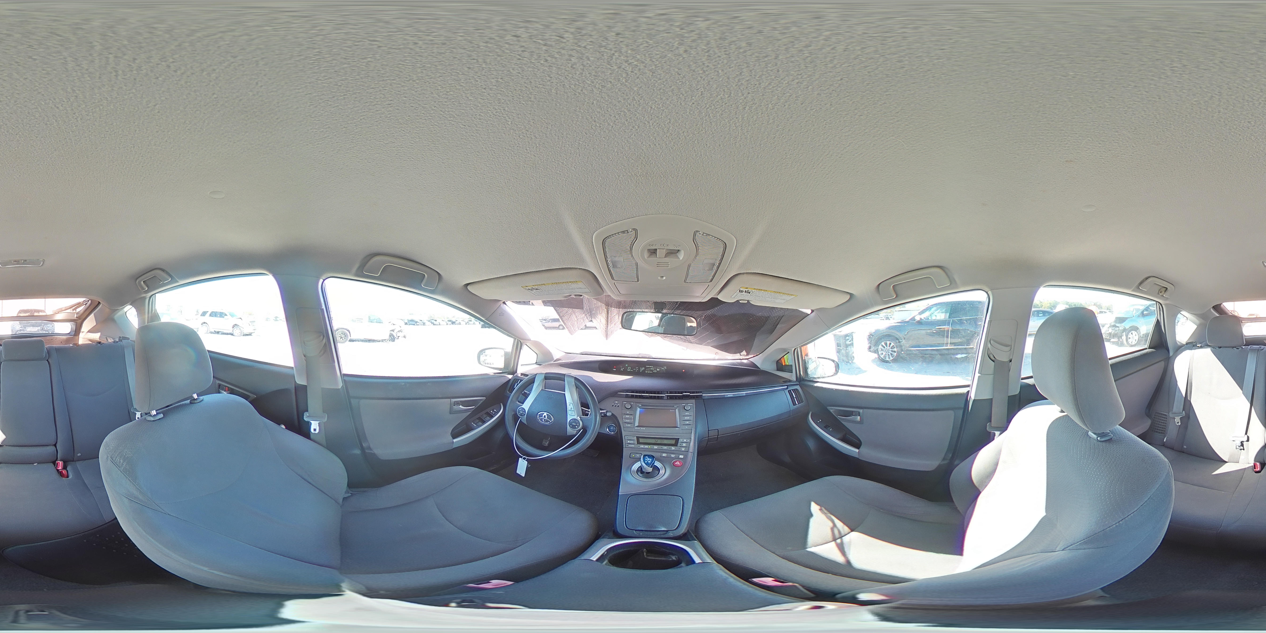 2012 Toyota Prius - Image 14