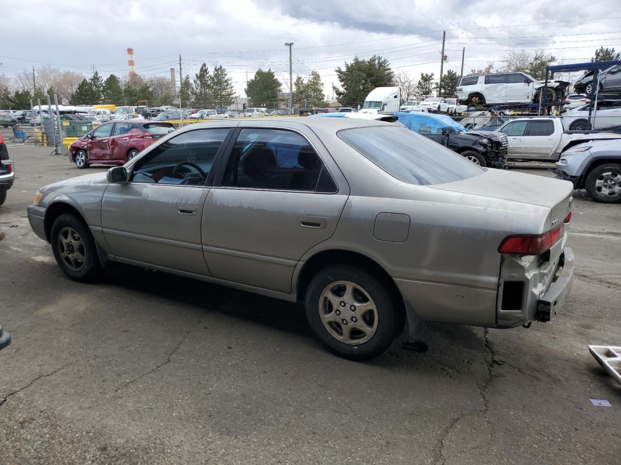 1999 Toyota Camry - Image 2
