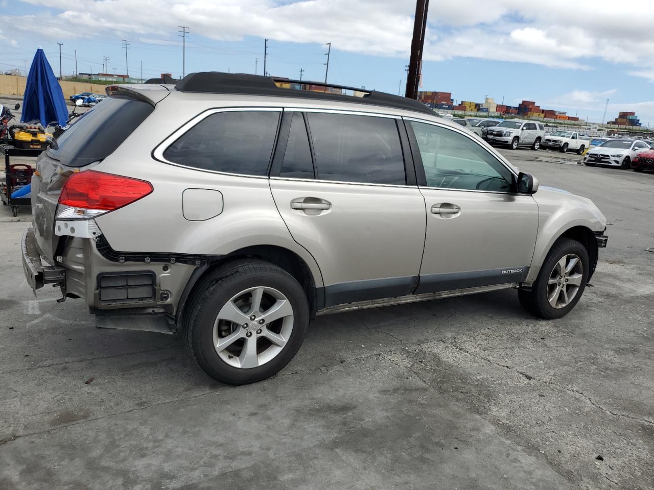 2014 Subaru Outback - Image 3