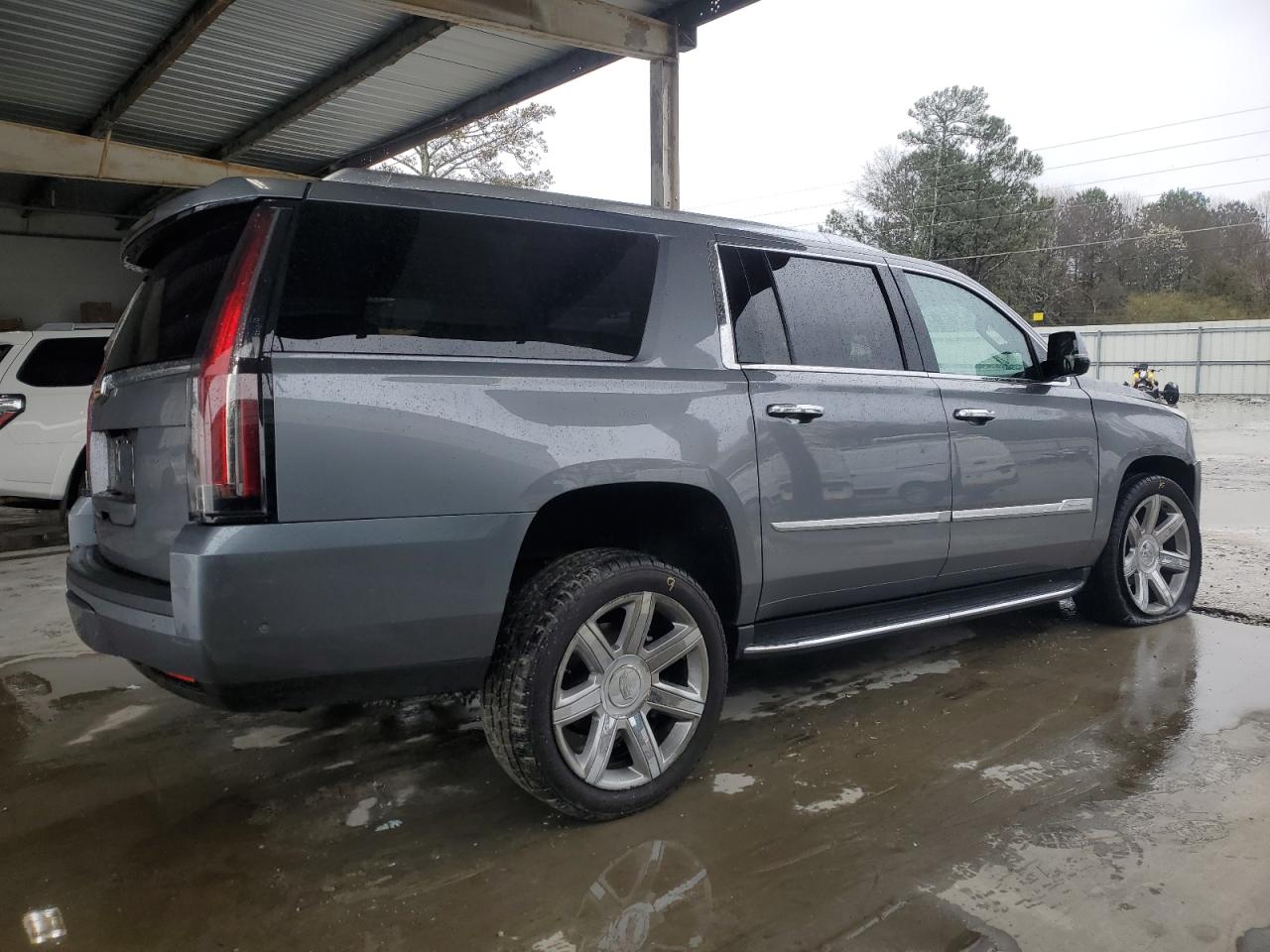 2020 Cadillac Escalade - Image 3
