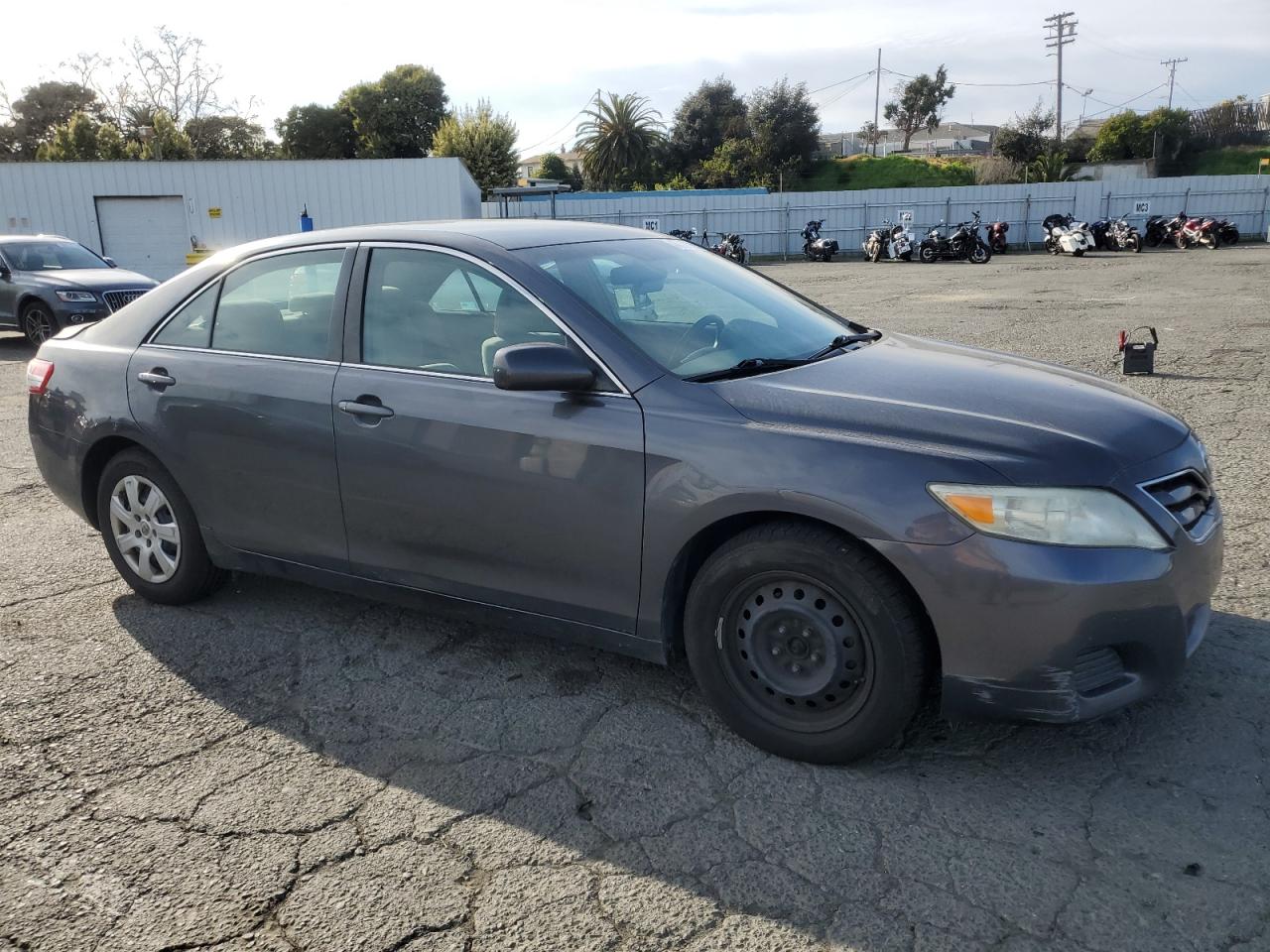 2010 Toyota Camry - Image 4