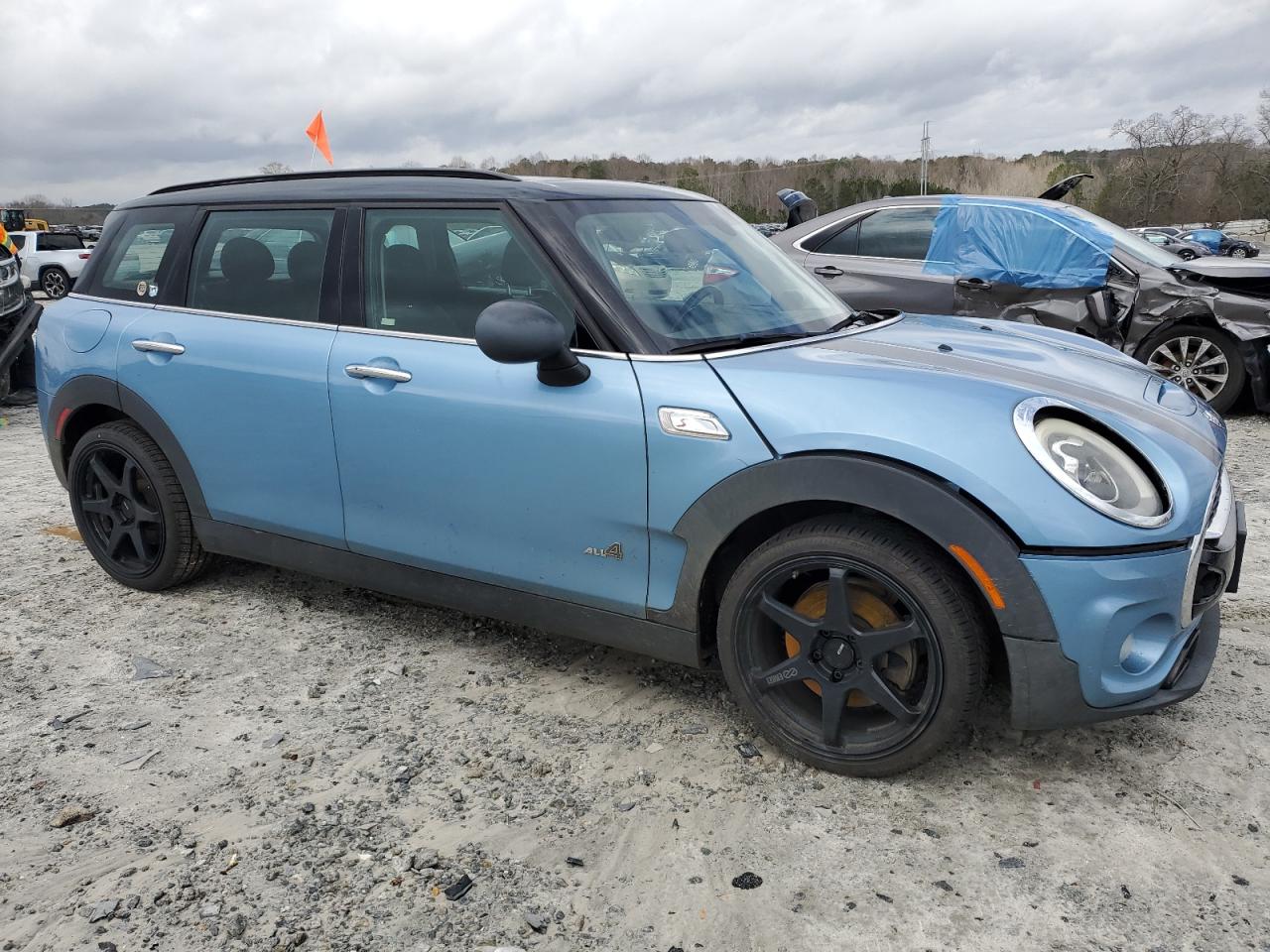 2017 MINI Cooper - Image 4