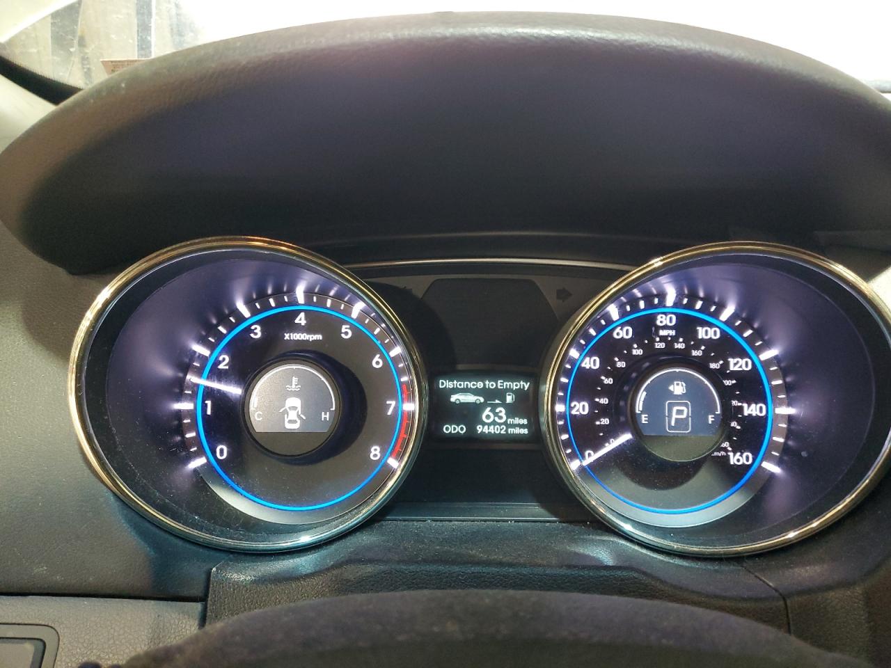 2012 Hyundai Sonata - Image 9