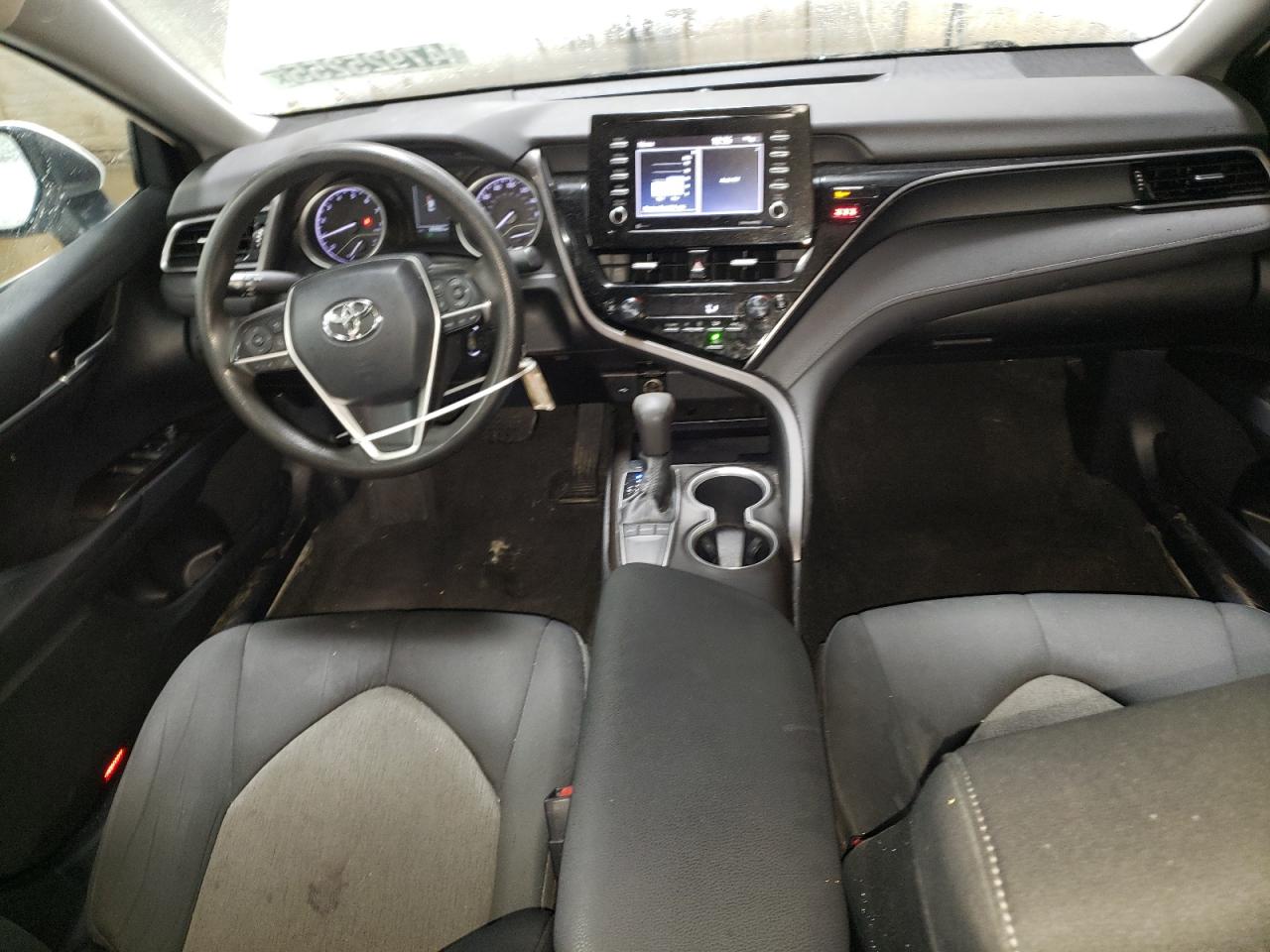 2022 Toyota Camry - Image 8