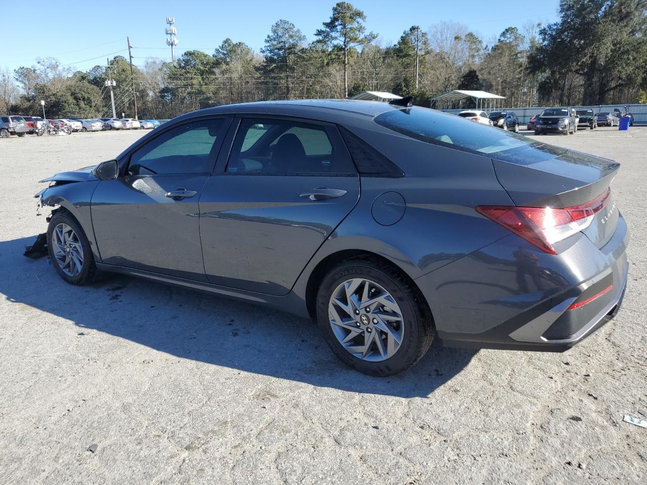2024 Hyundai Elantra - Image 2