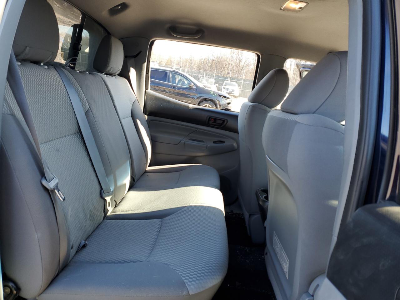 2013 Toyota Tacoma - Image 10