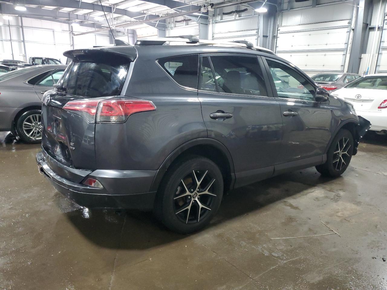 2016 Toyota RAV 4 - Image 3