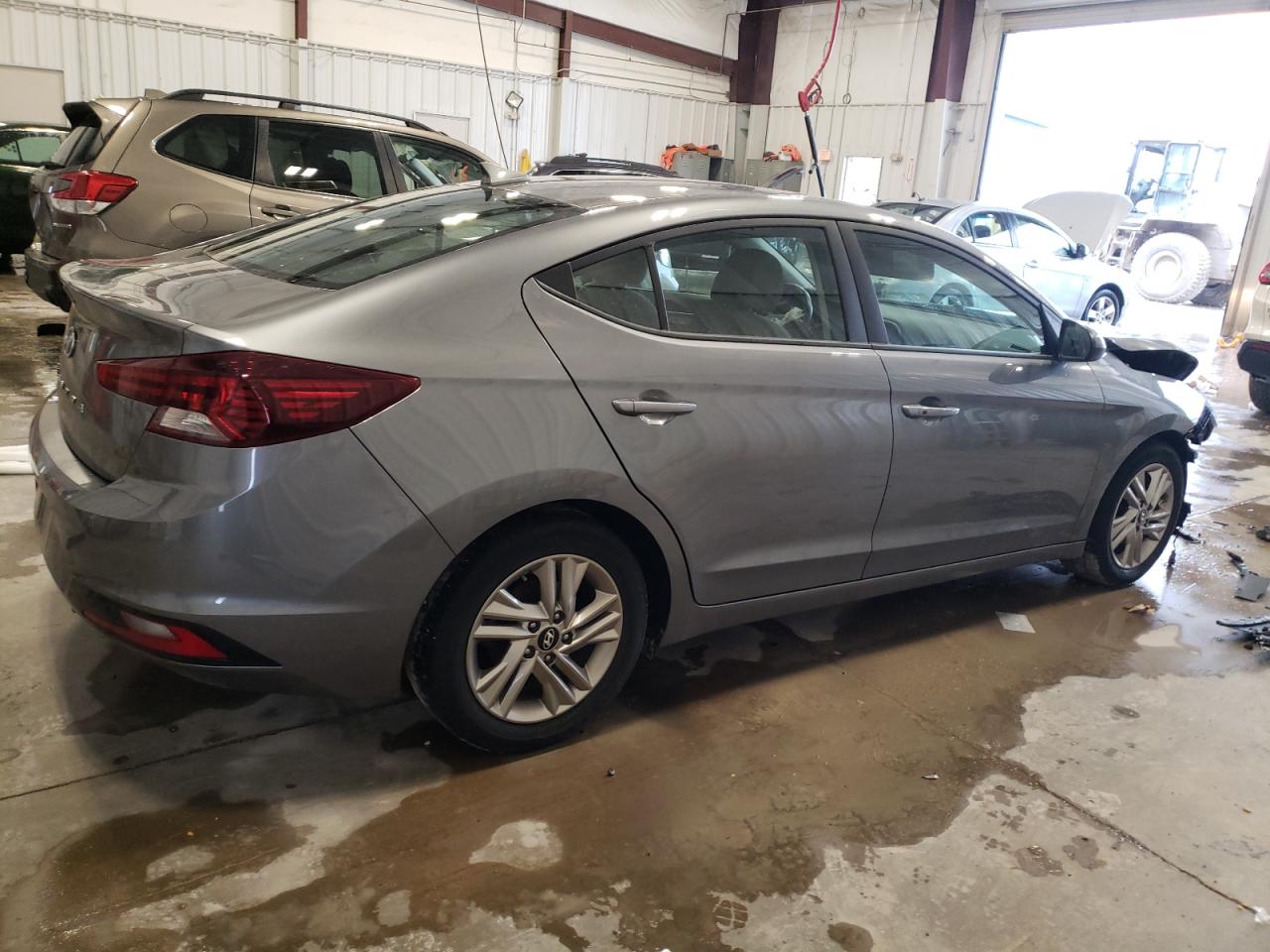 2019 Hyundai Elantra - Image 3