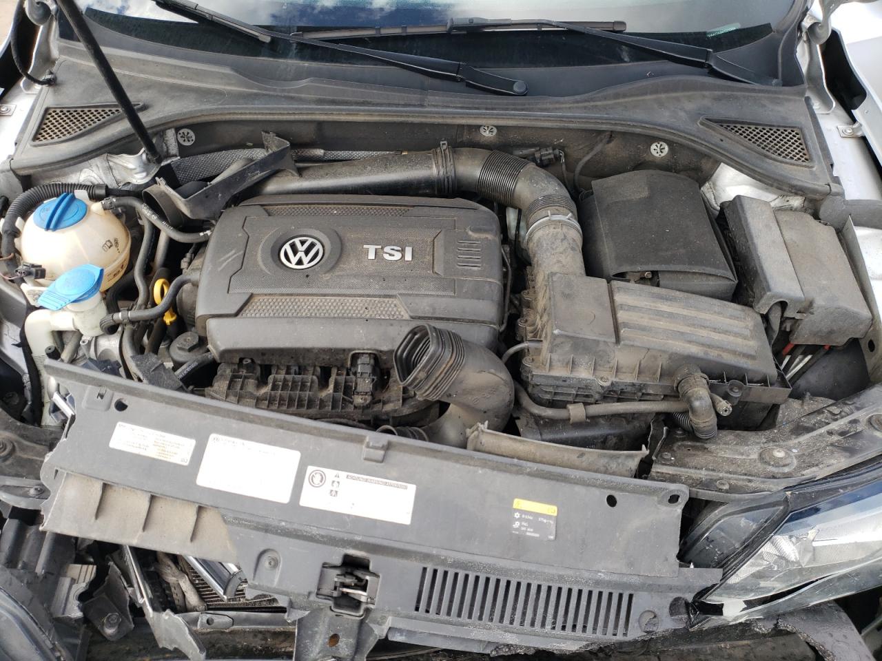 2015 Volkswagen Passat - Image 12