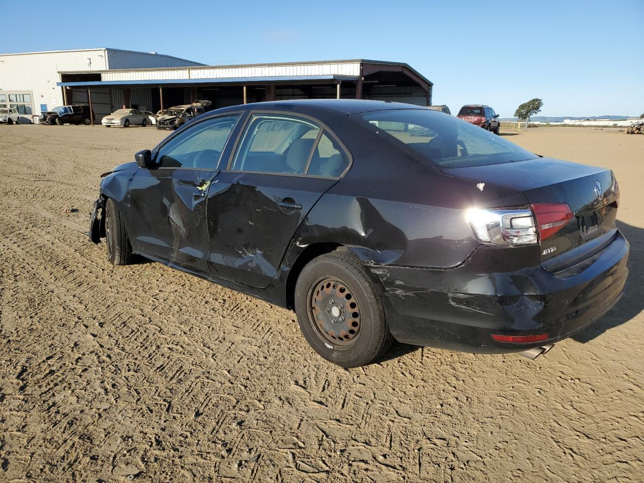 2015 Volkswagen Jetta - Image 2