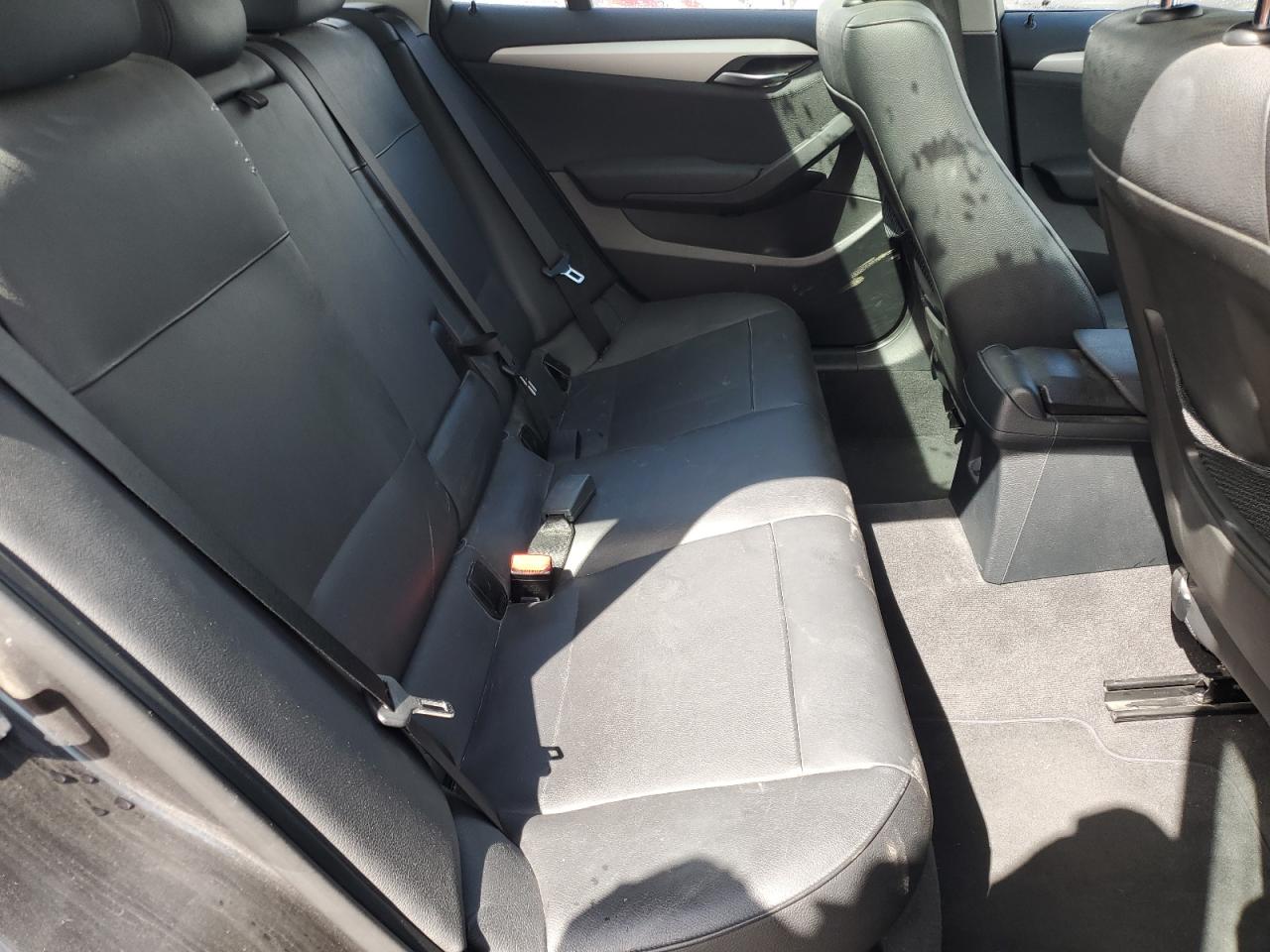 2015 BMW X1 - Image 10