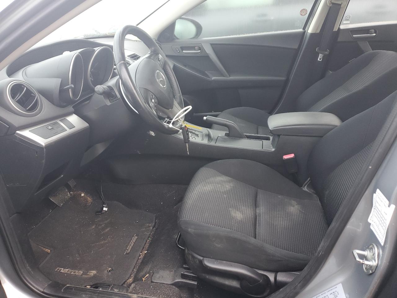2012 Mazda 3 - Image 7