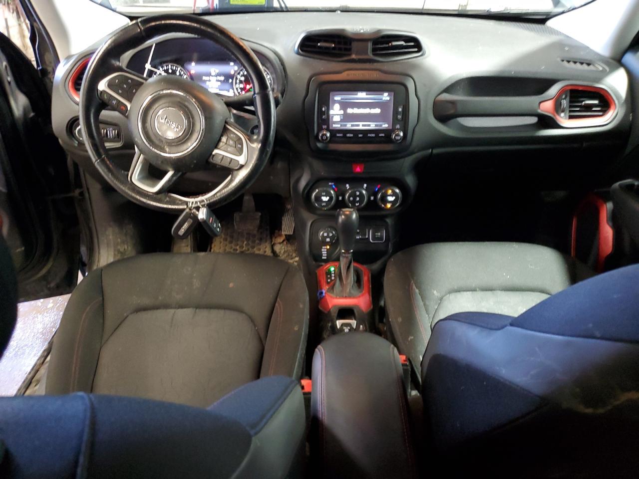 2017 Jeep Renegade - Image 8