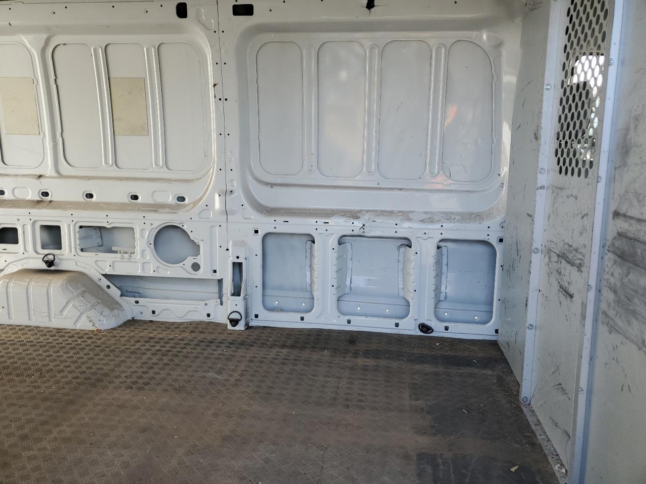 1FTYR2CM4GKB23589 2016 Ford Transit T-250