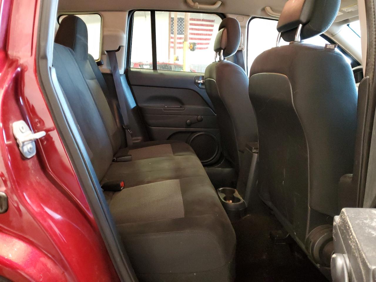 2016 Jeep Compass - Image 11