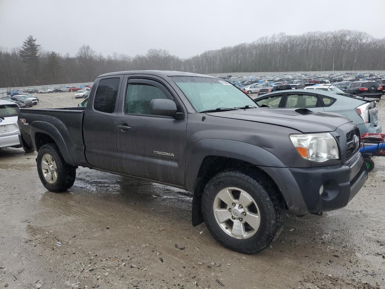 2011 Toyota Tacoma - Image 4