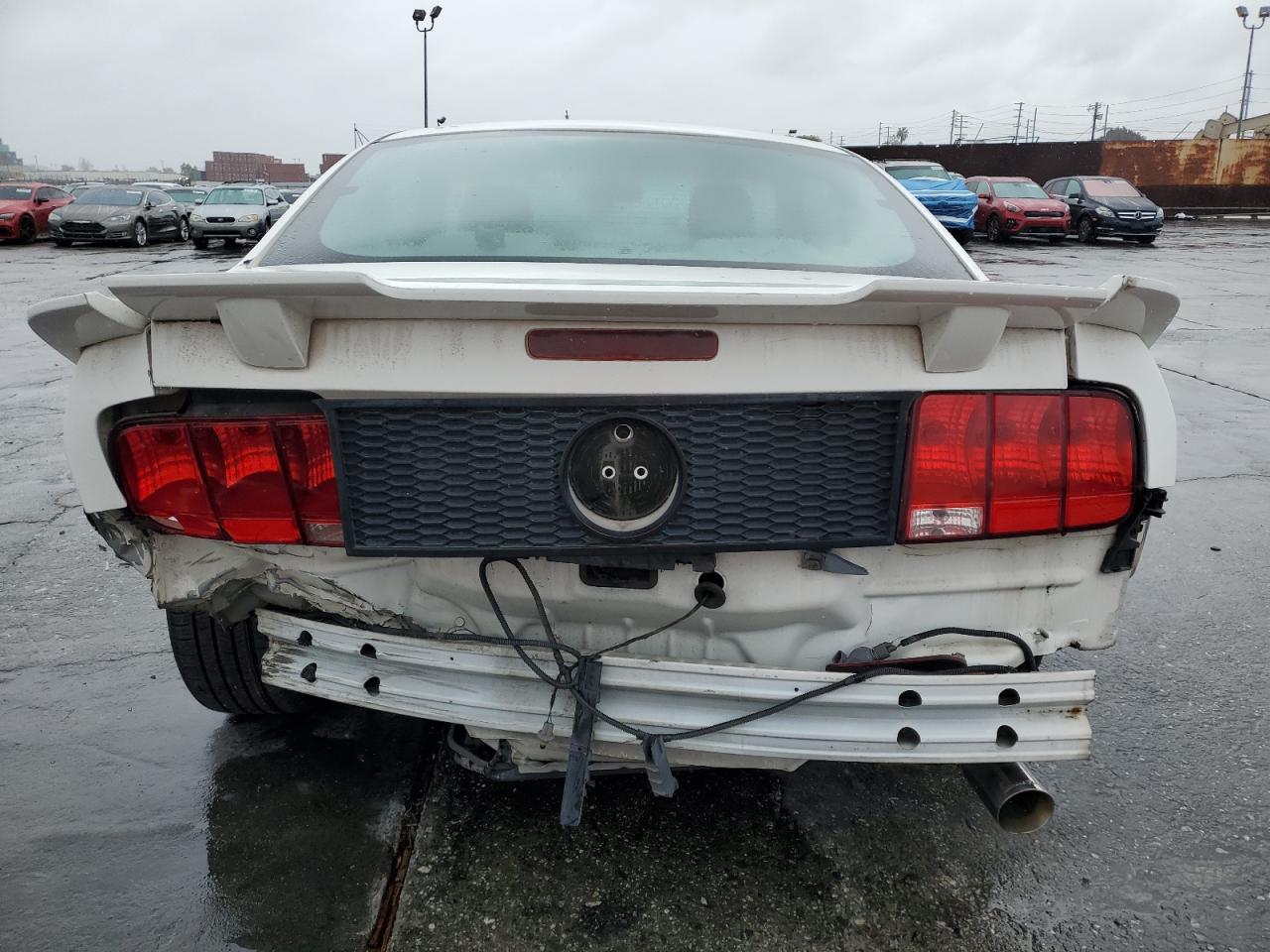 2006 Ford Mustang - Image 6