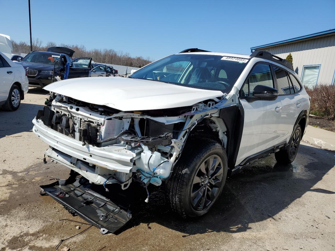 2024 Subaru Outback Onyx Edition for Sale in Louisville, KY - Front End