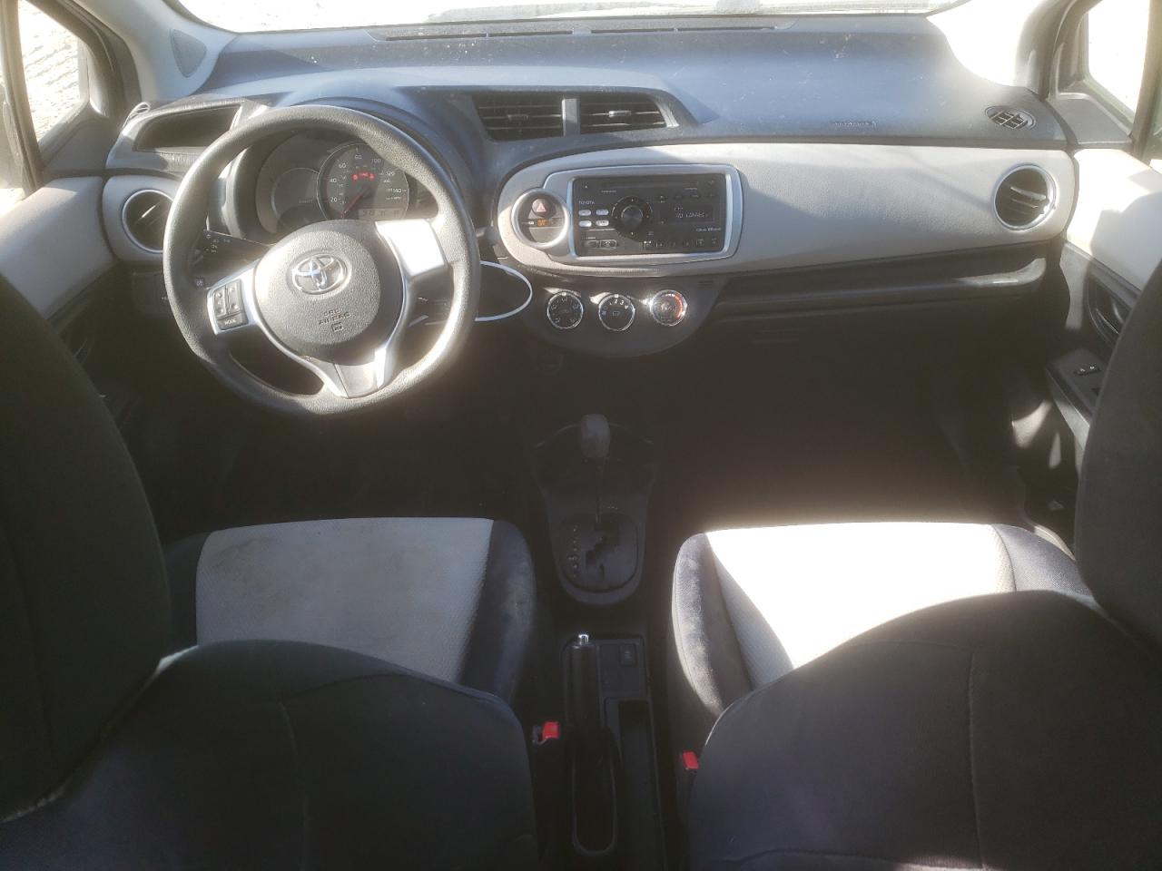 2013 Toyota Yaris - Image 8