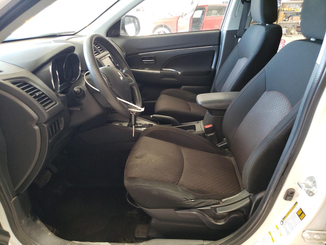 2019 Mitsubishi Outlander - Image 7