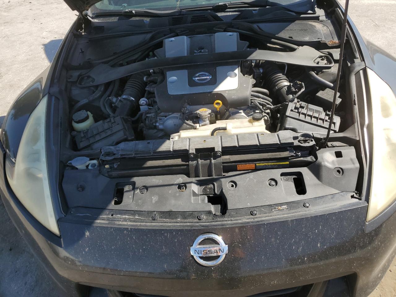 2010 Nissan 370Z - Image 12