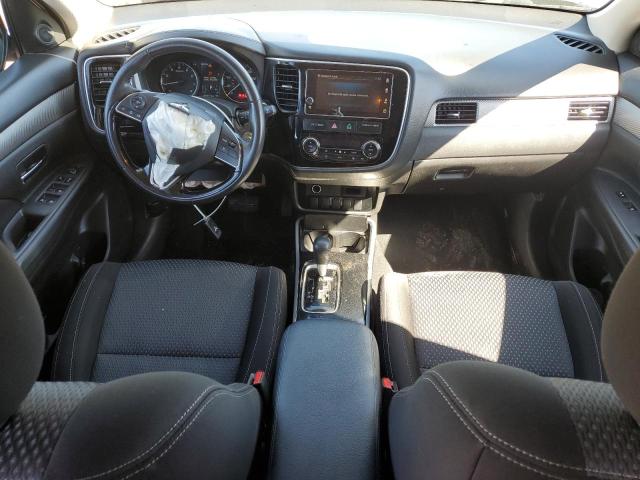  MITSUBISHI OUTLANDER 2018 Srebrny