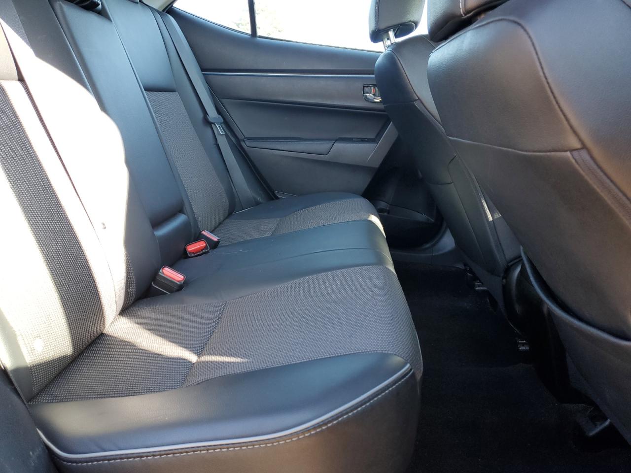 2015 Toyota Corolla - Image 10