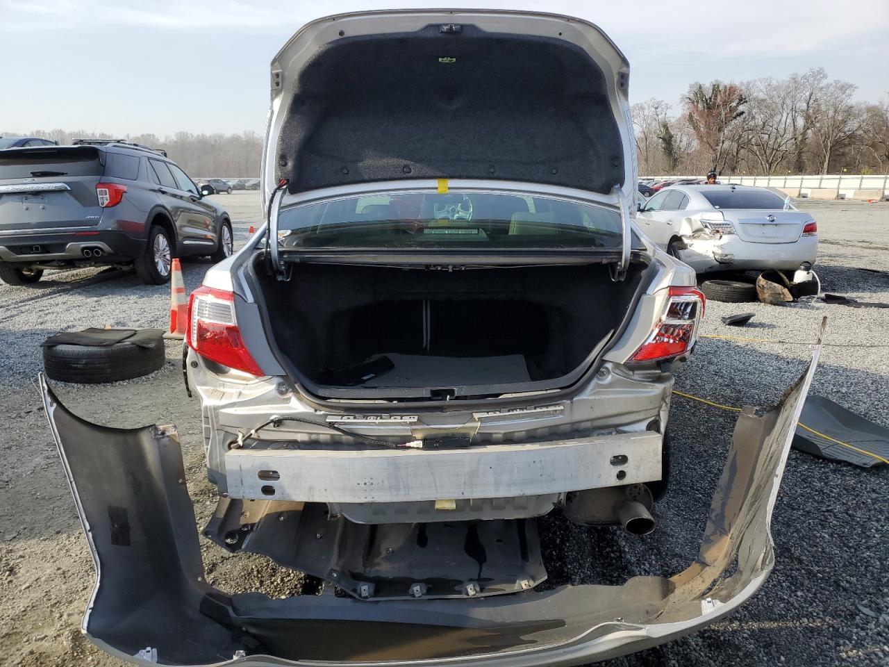 2012 Toyota Camry - Image 6