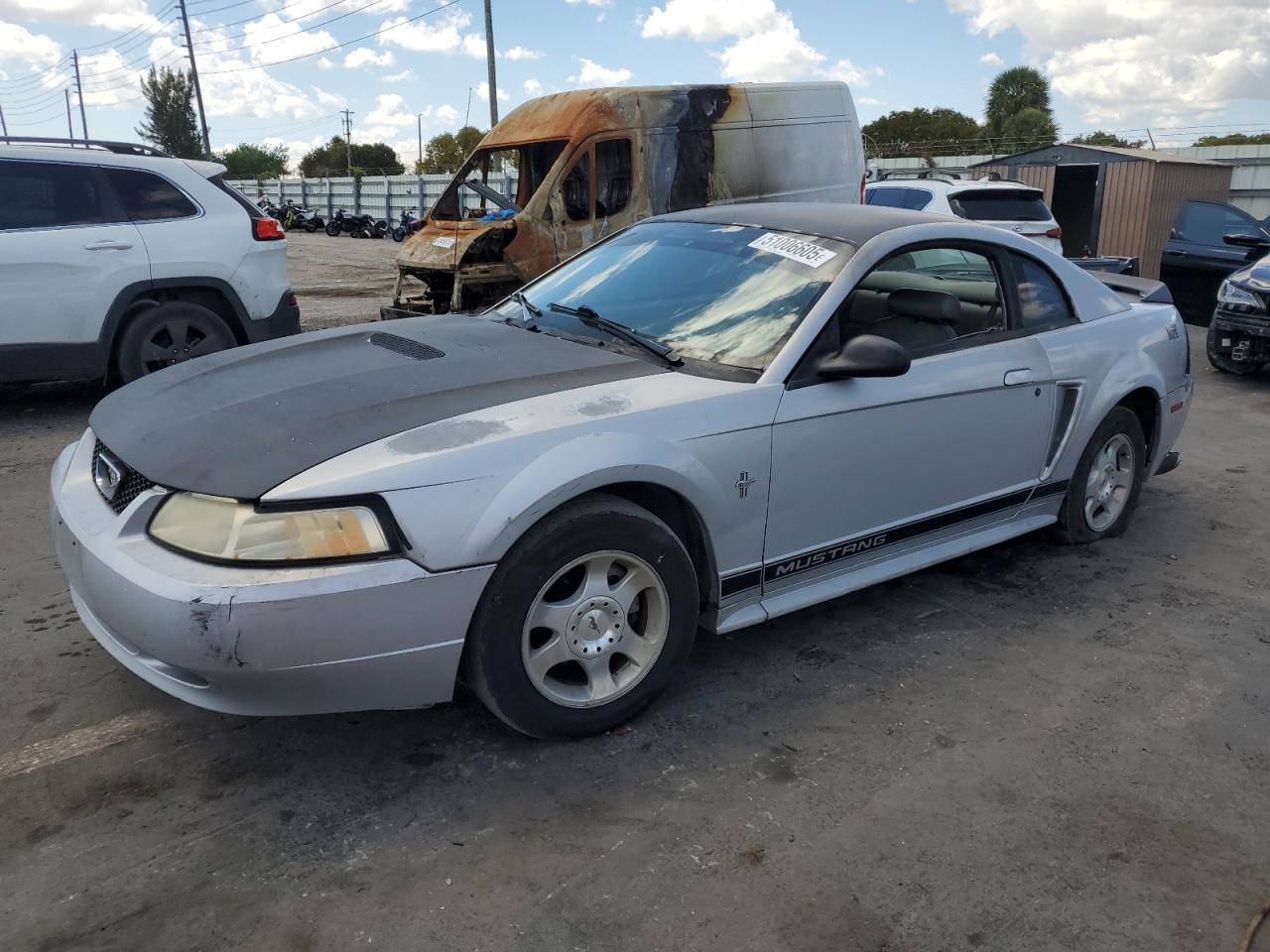 2000 Ford Mustang for Sale in Miami, FL - All Over