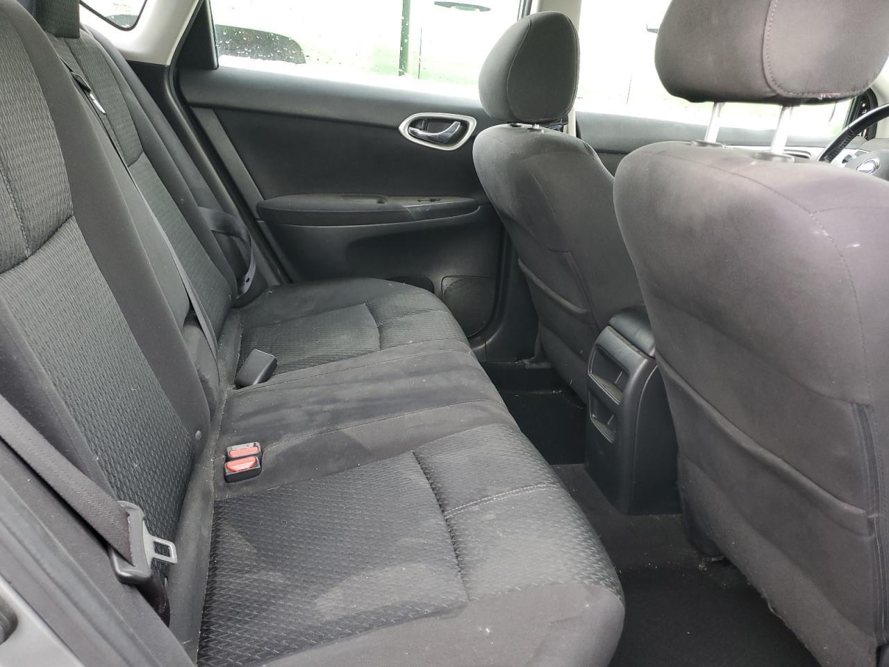 2013 Nissan Sentra - Image 10