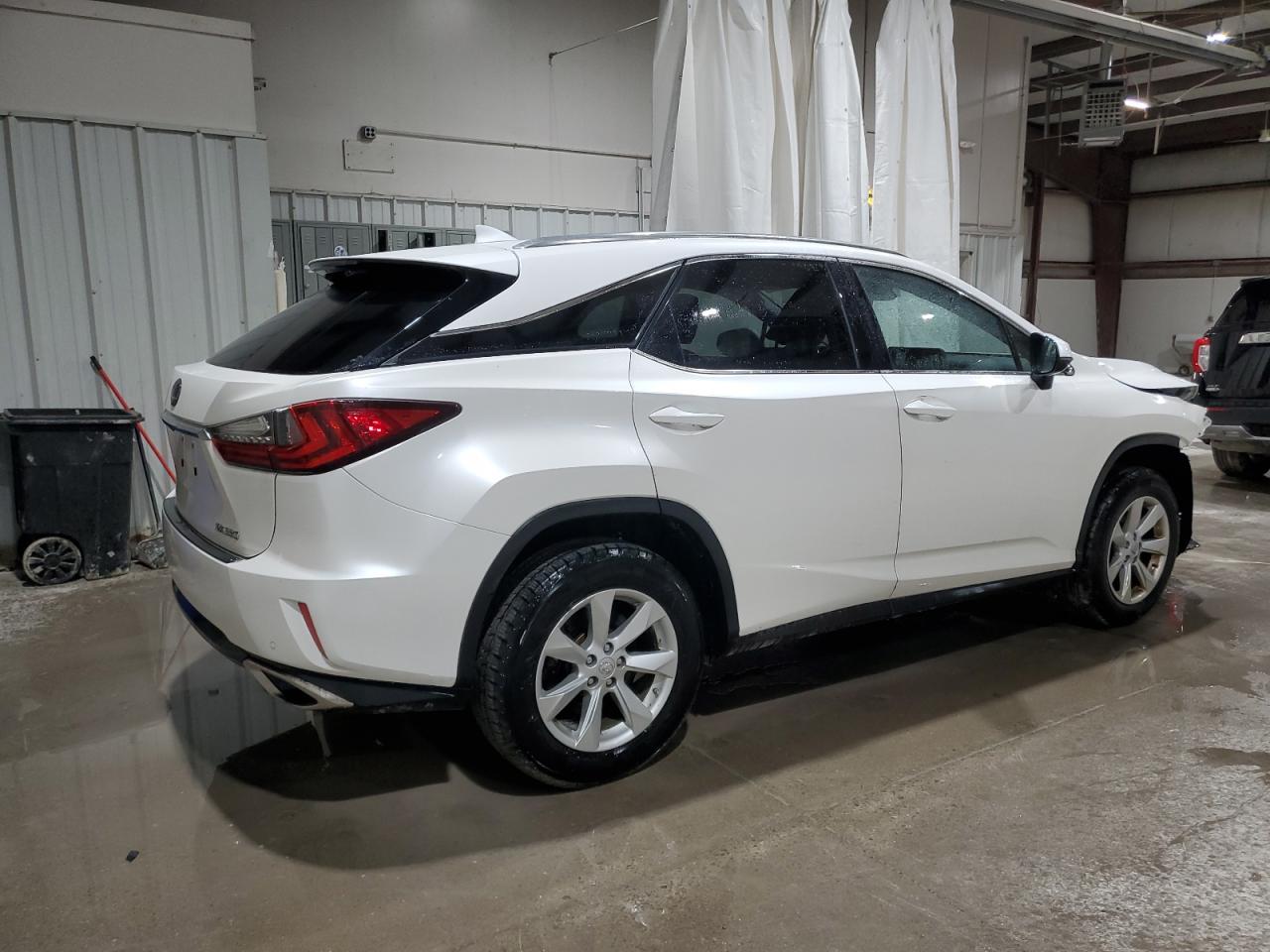 2017 Lexus RX - Image 3