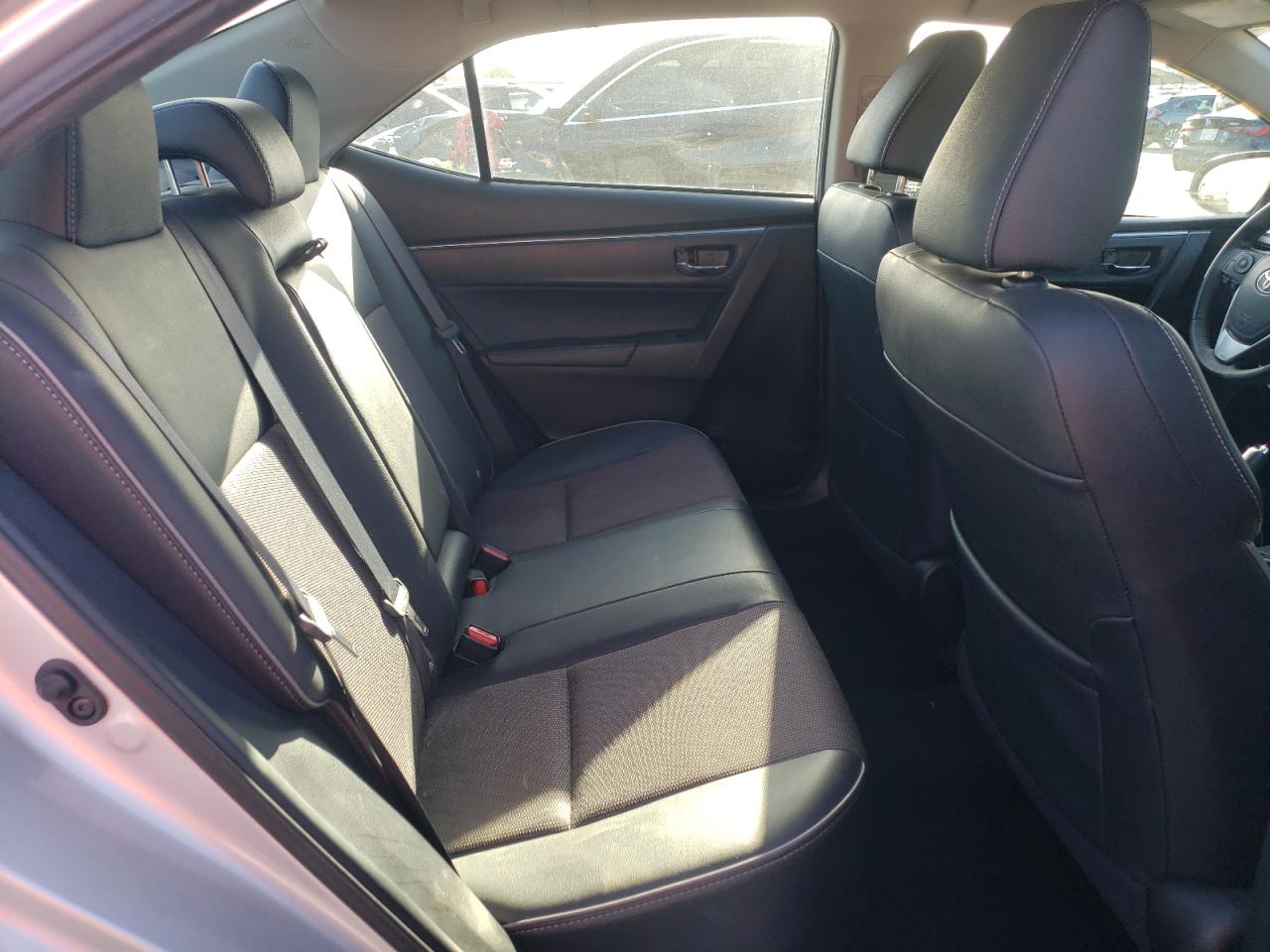 2015 Toyota Corolla - Image 10
