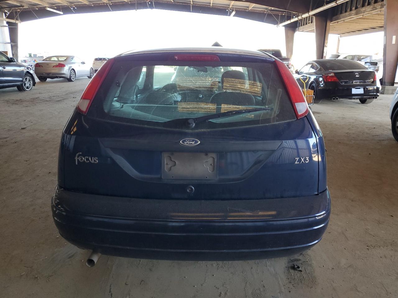 2004 Ford Focus - Image 6