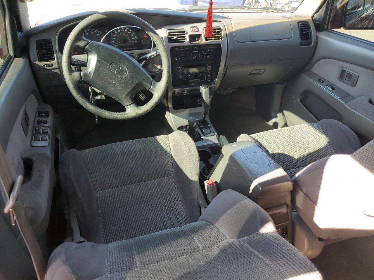 2002 Toyota 4Runner - Image 8