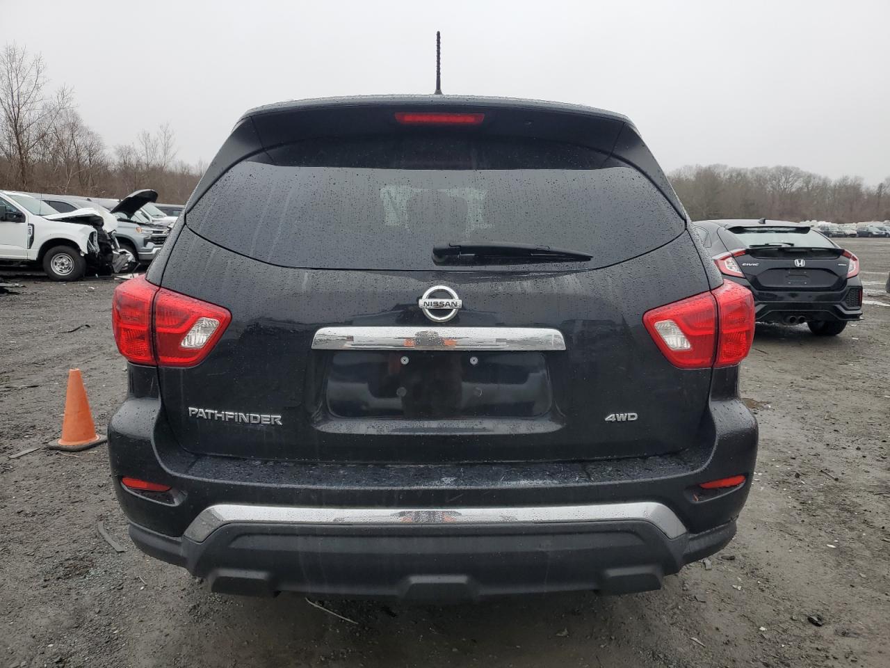 2018 Nissan Pathfinder - Image 6