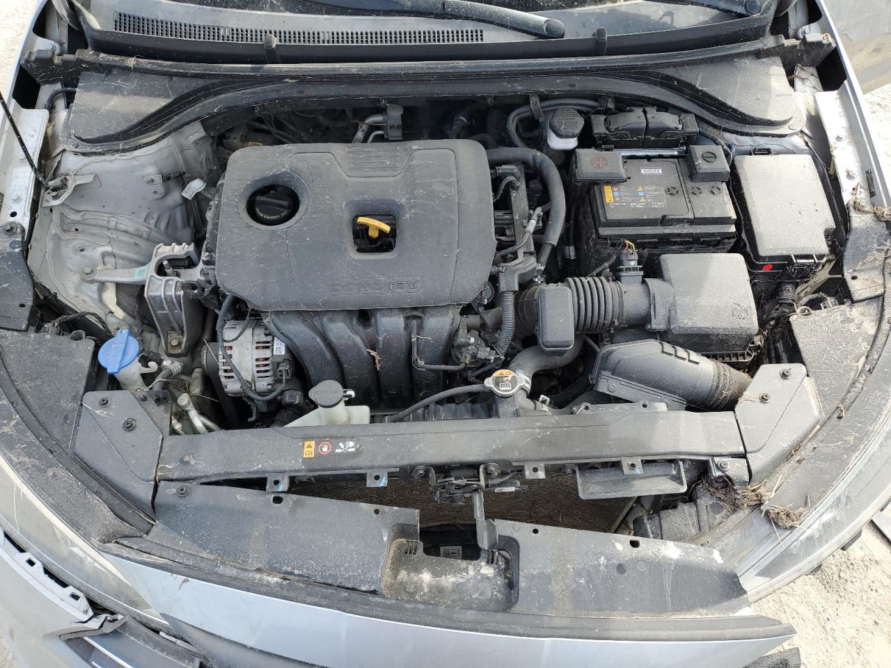 2020 Hyundai Elantra - Image 12